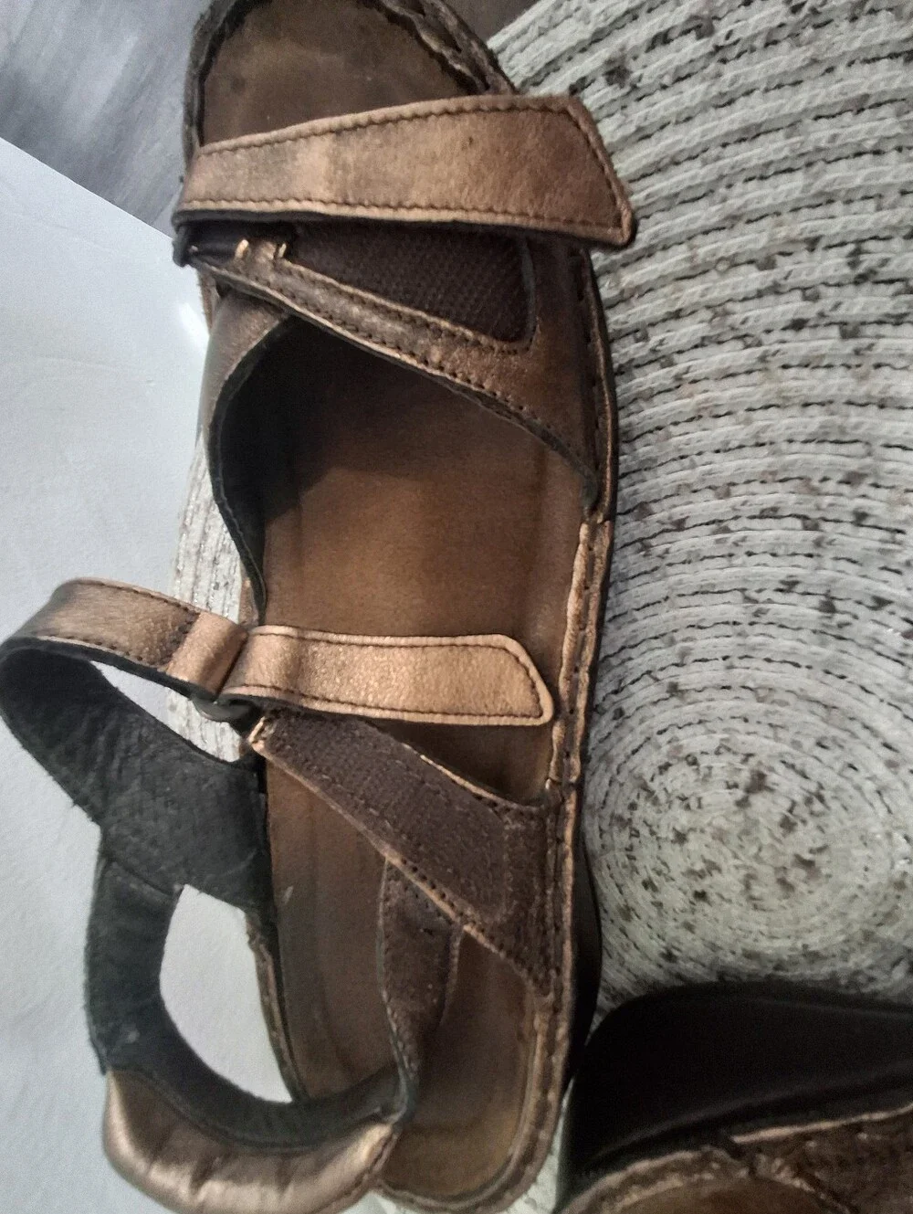 Naot Women's Metallic Bronze Adjustable Strap Sandals Size 39.